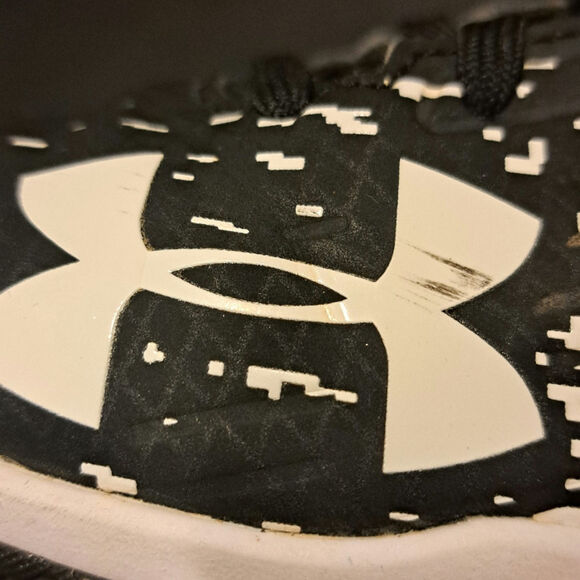 Under Armour Size 12 Youth Black and White Baseball Cleats - Picture 7 of 9